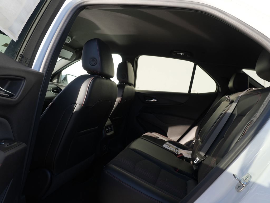 Certified 2024 Chevrolet Equinox RS image 18