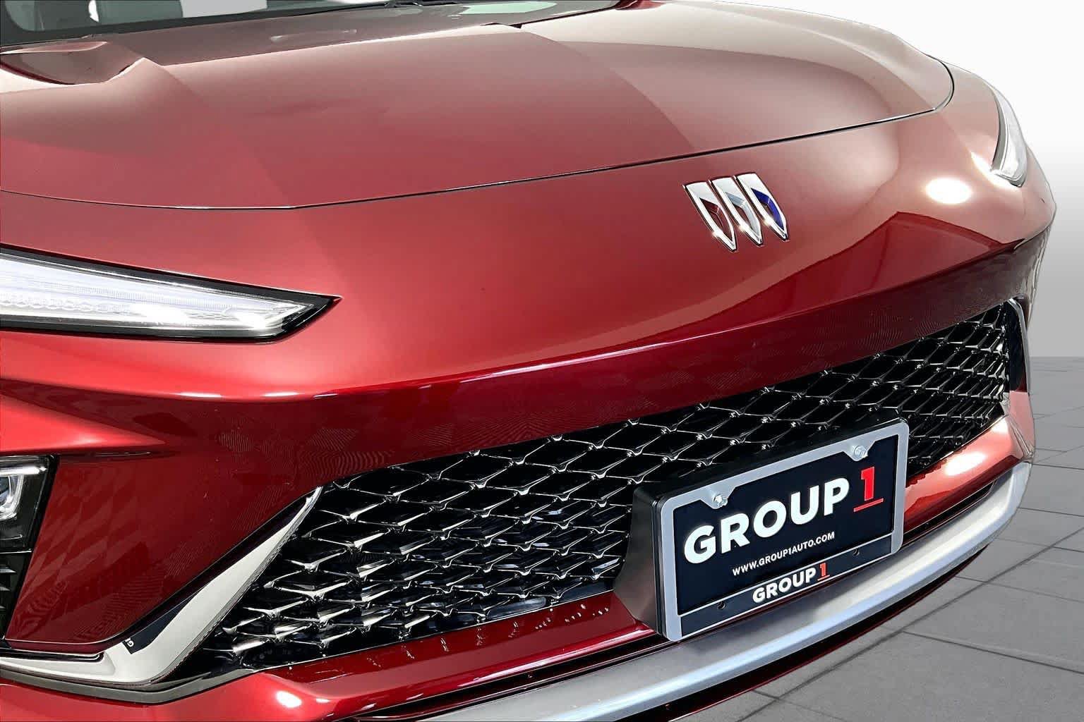 Certified 2025 Buick Envista Avenir FWD image 28