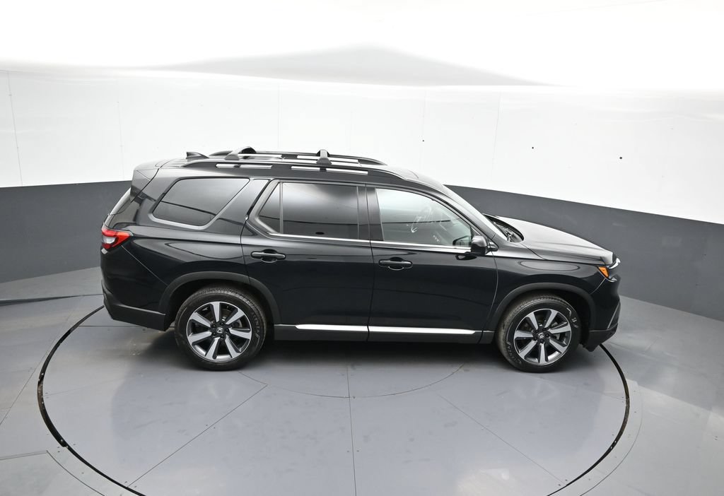 Certified 2025 Honda Pilot Touring image 40