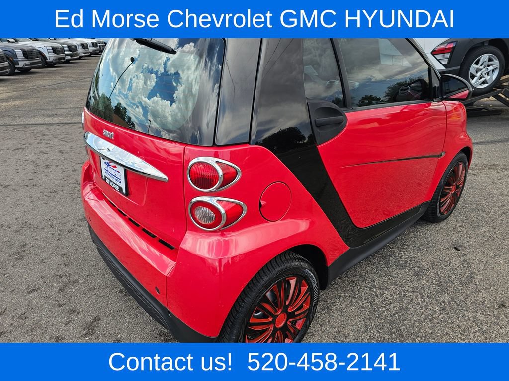 Used 2014 smart fortwo passion RWD image 5
