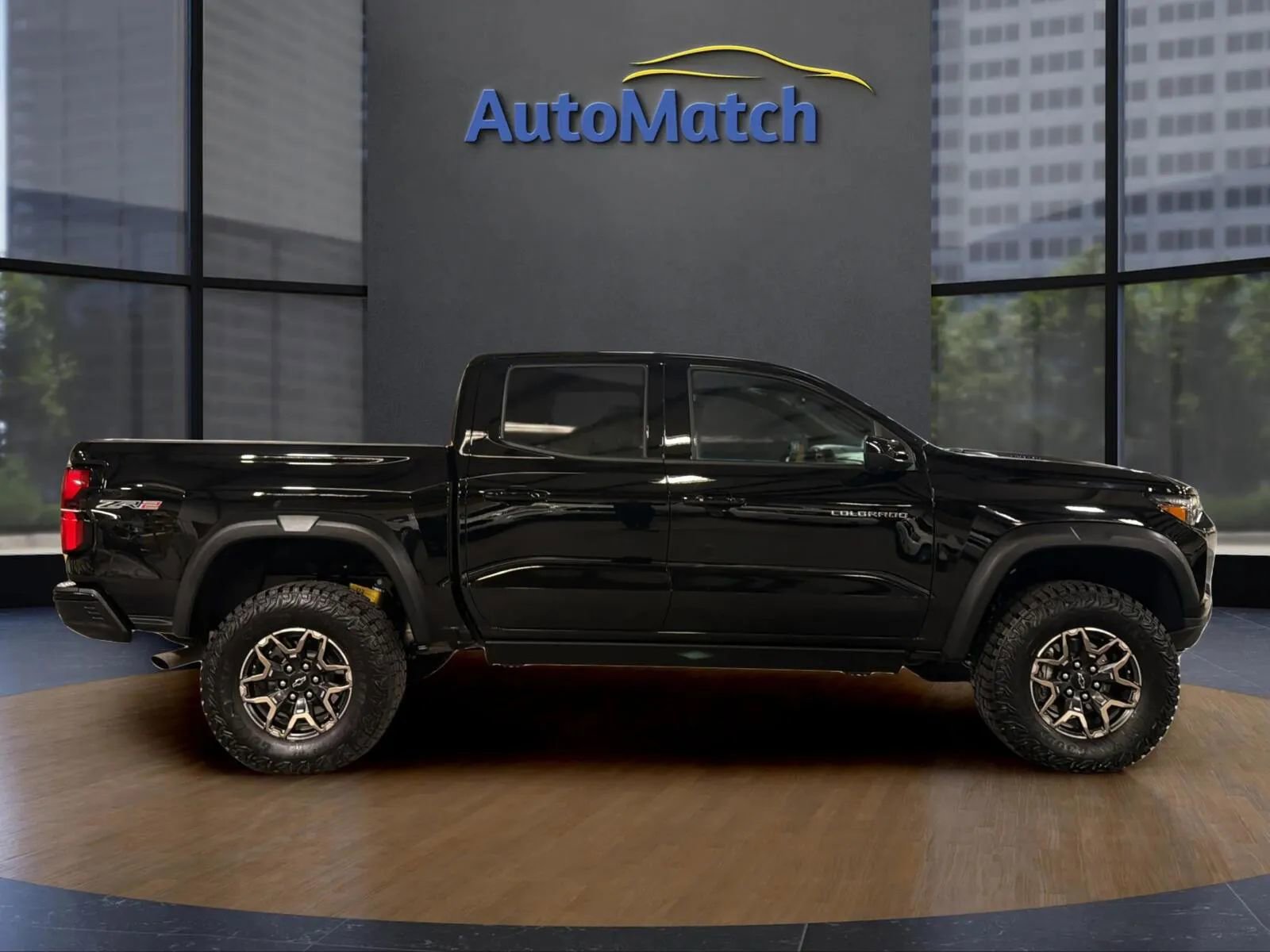 Used 2025 Chevrolet Colorado ZR2 w/ Technology Package image 12