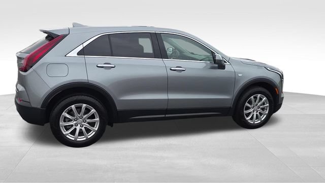 Certified 2023 Cadillac XT4 Luxury w/ Cold Weather Package FWD image 4