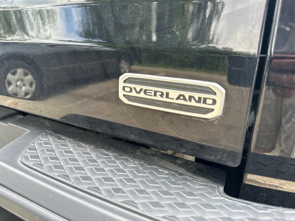 Used 2022 Jeep Gladiator Overland w/ Trailer Tow Package AWD/4WD image 4