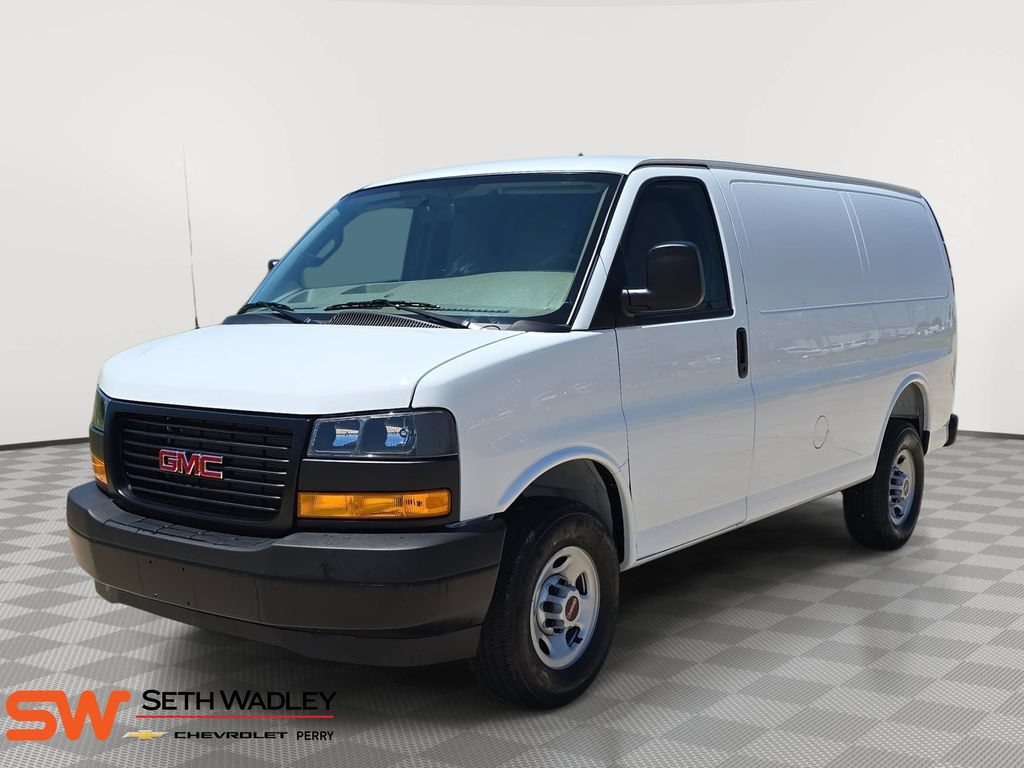 New 2026 GMC Savana 2500 w/ Driver Convenience Package RWD image 3