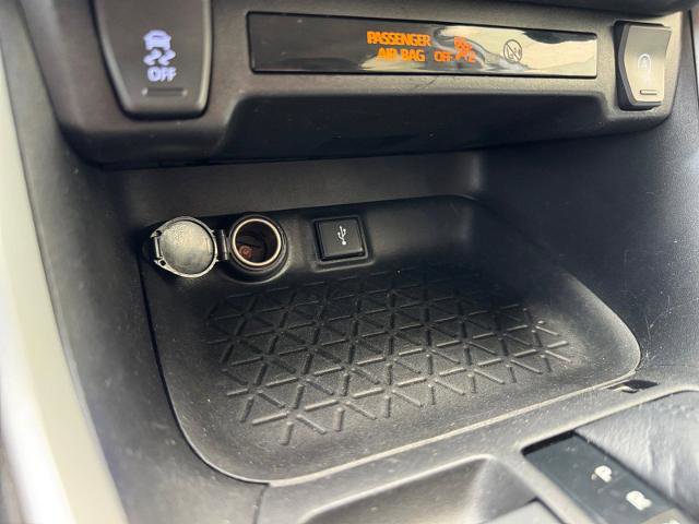 Used 2021 Toyota RAV4 XLE image 19