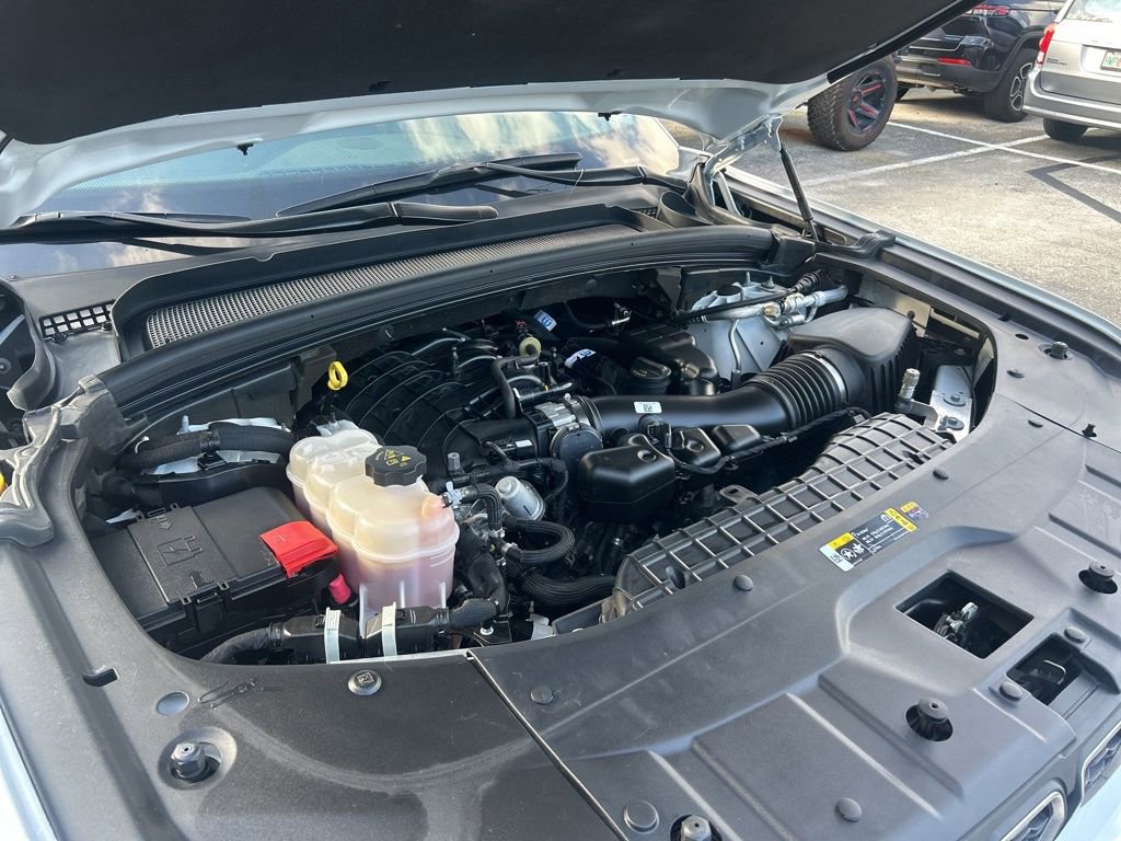 Certified 2023 Jeep Grand Cherokee L Laredo image 17