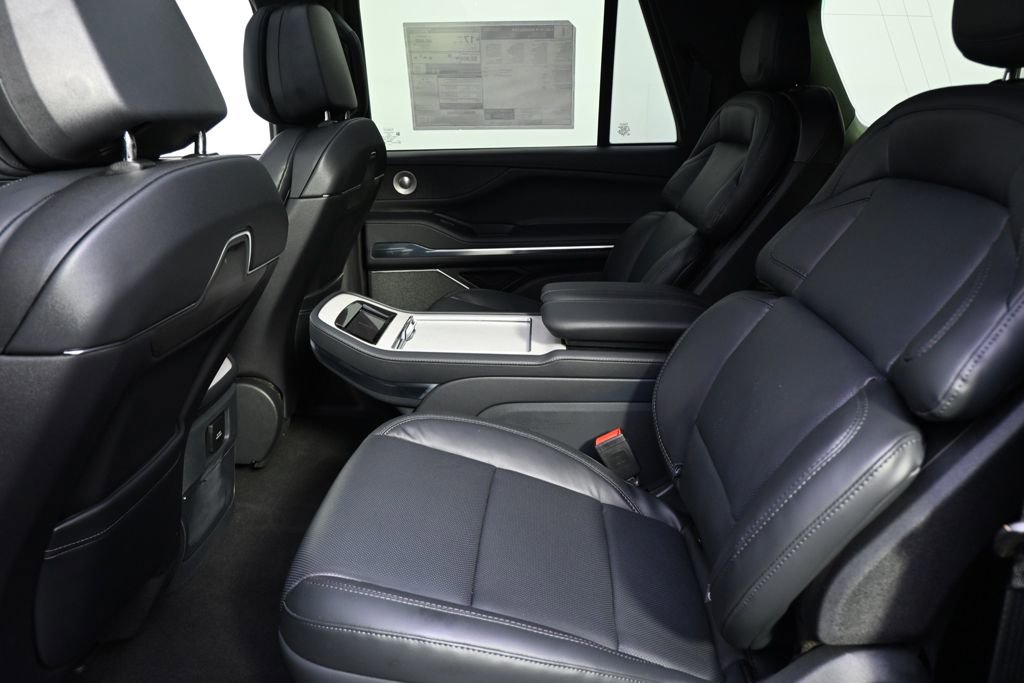 New 2026 Lincoln Navigator L Reserve w/ Jet Appearance Package image 21