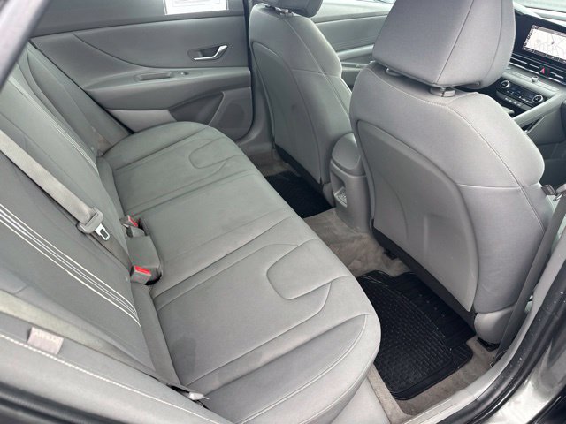 Used 2024 Hyundai Elantra SEL FWD image 17