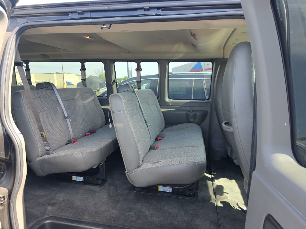 Used 2012 Chevrolet Express 3500 LT w/ LT Preferred Equipment Group RWD image 5