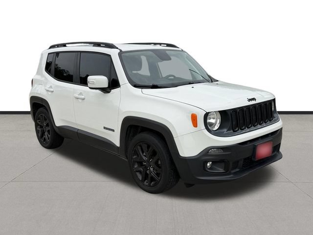 Used 2018 Jeep Renegade Altitude FWD image 3