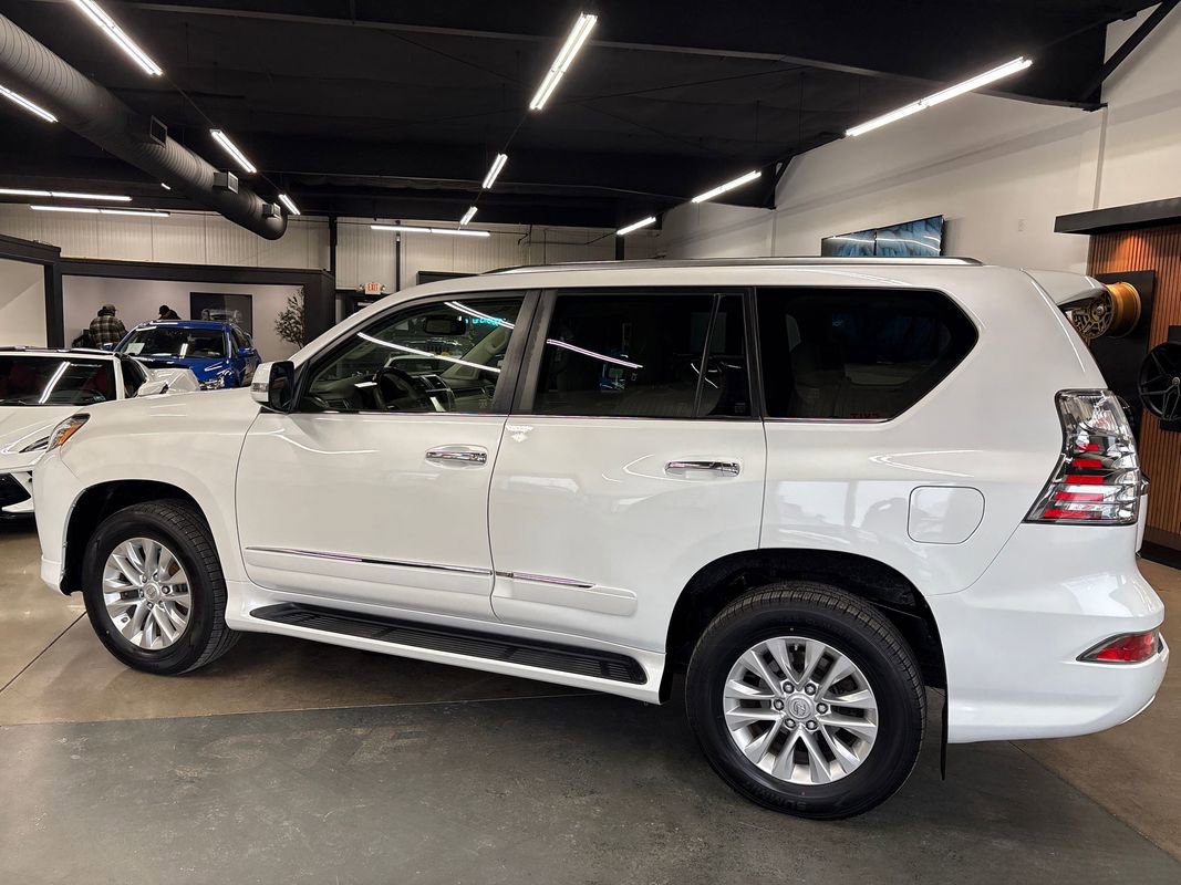 Used 2018 Lexus GX 460 image 6