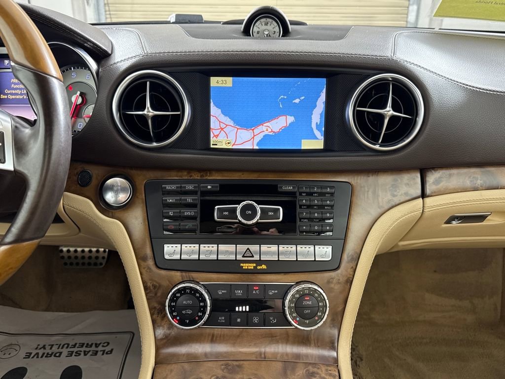 Used 2013 Mercedes-Benz SL 550 image 15