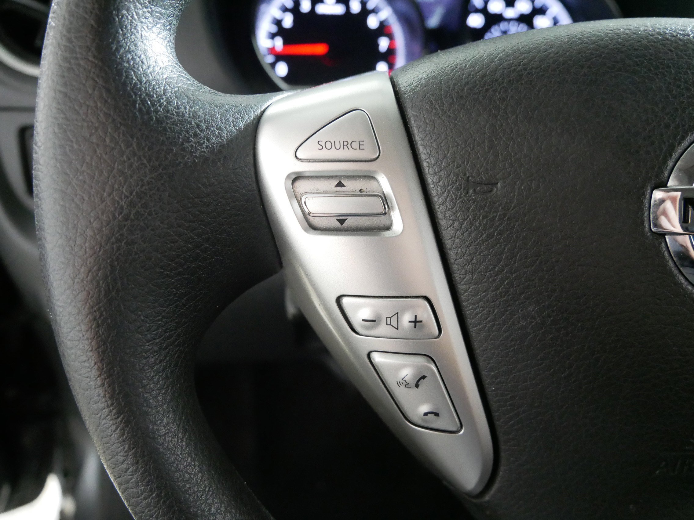 Used 2019 Nissan Versa SV image 27