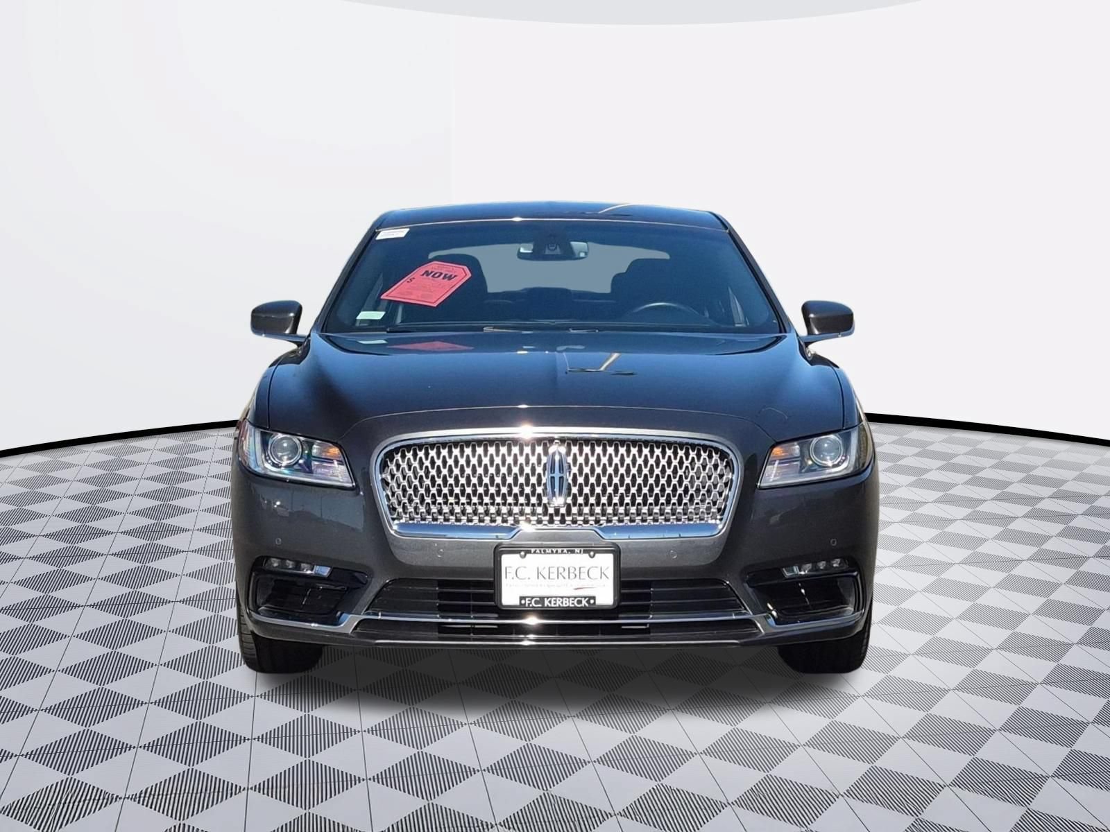 Used 2017 Lincoln Continental Select AWD/4WD image 3