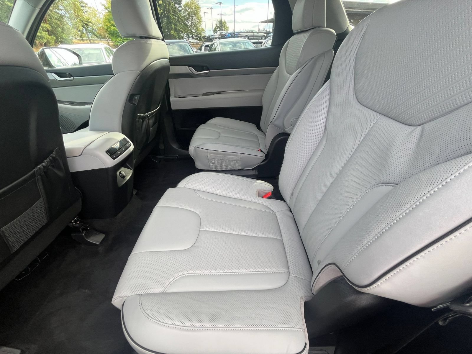 Used 2025 Hyundai Palisade SEL AWD/4WD image 28