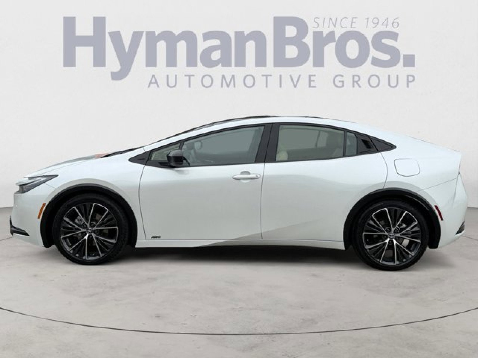 Used 2024 Toyota Prius Limited AWD/4WD image 6