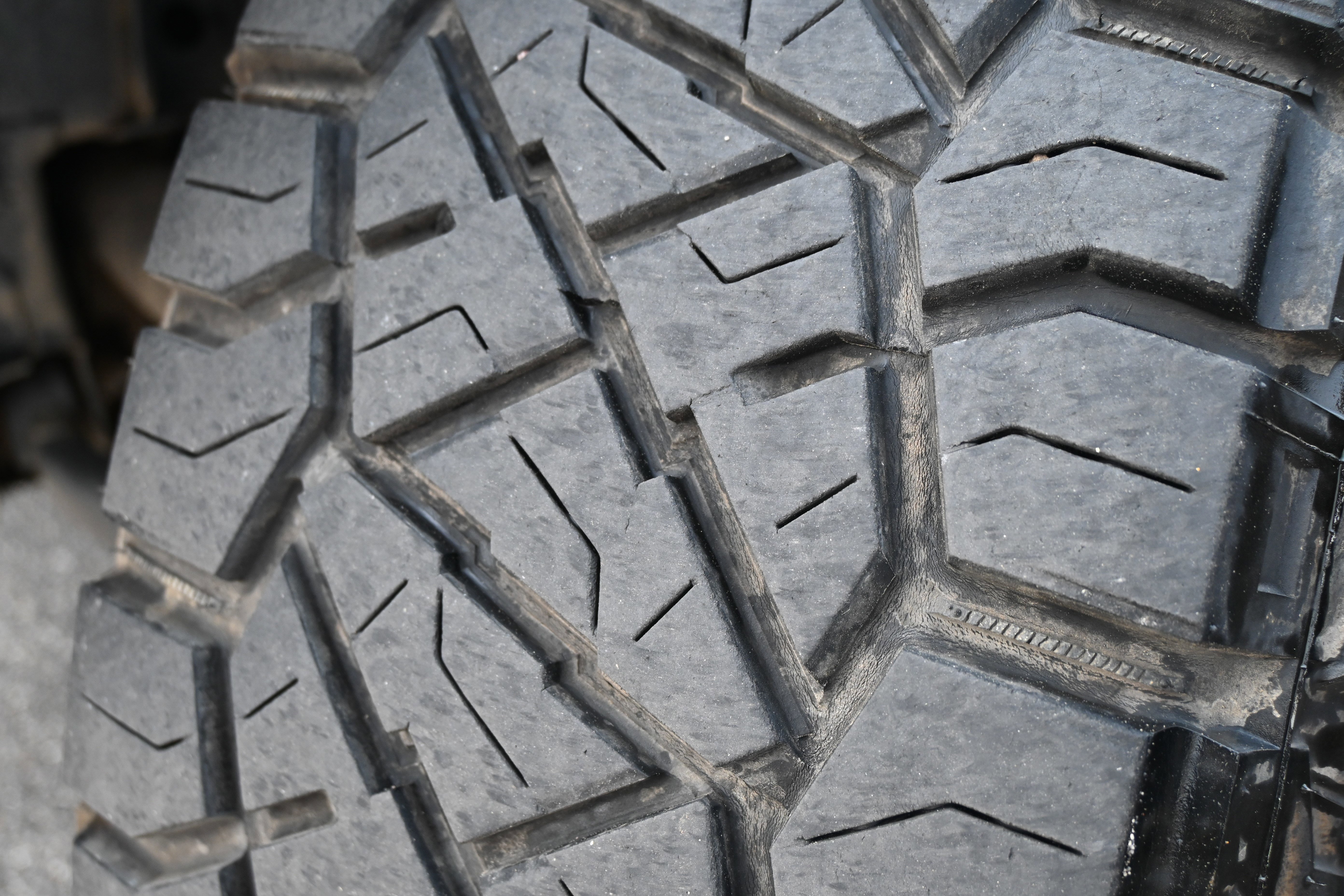 Used 2025 Chevrolet Colorado ZR2 w/ Technology Package image 27