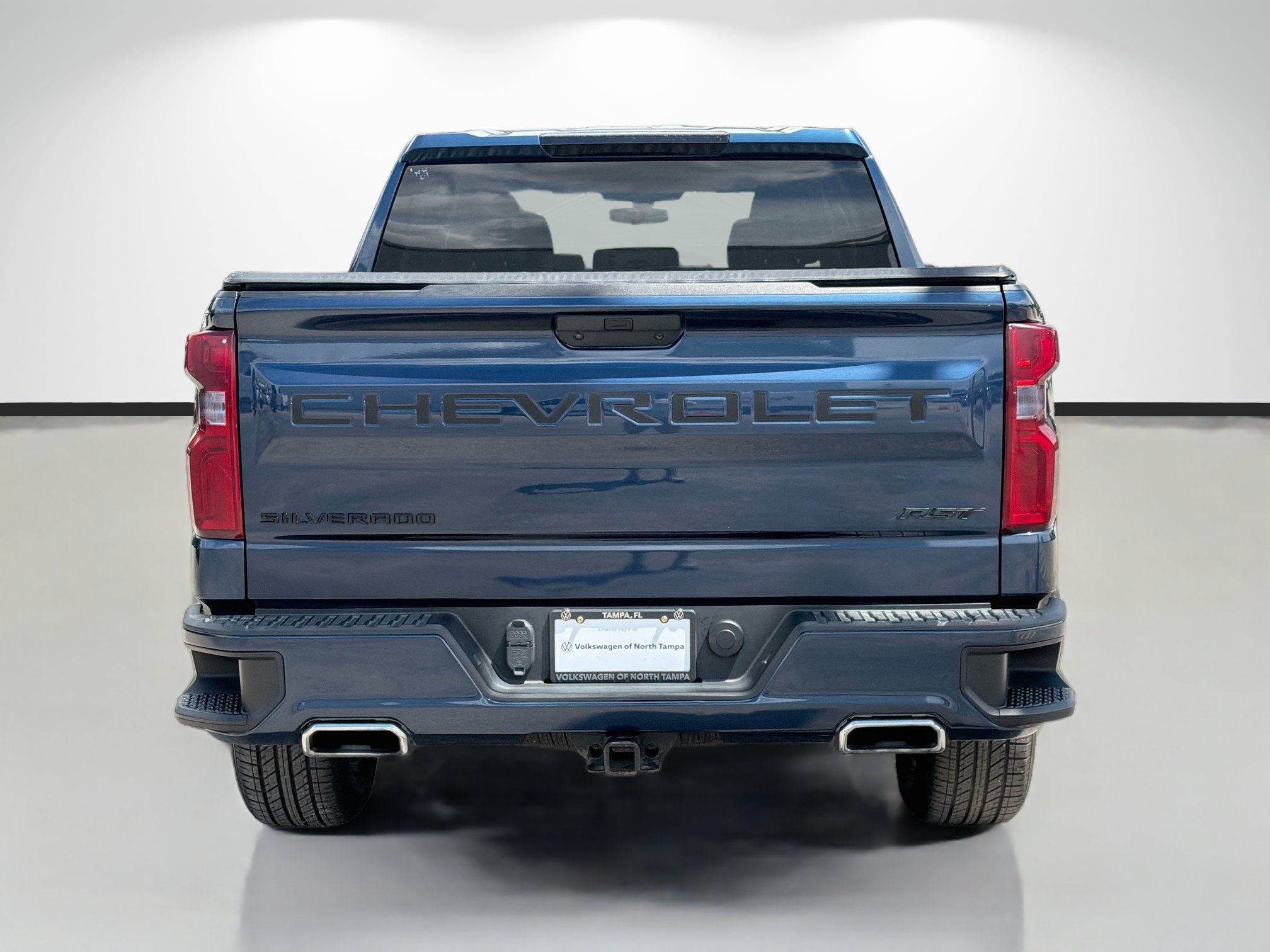 Used 2022 Chevrolet Silverado 1500 RST w/ LPO, Blackout Package AWD/4WD image 4