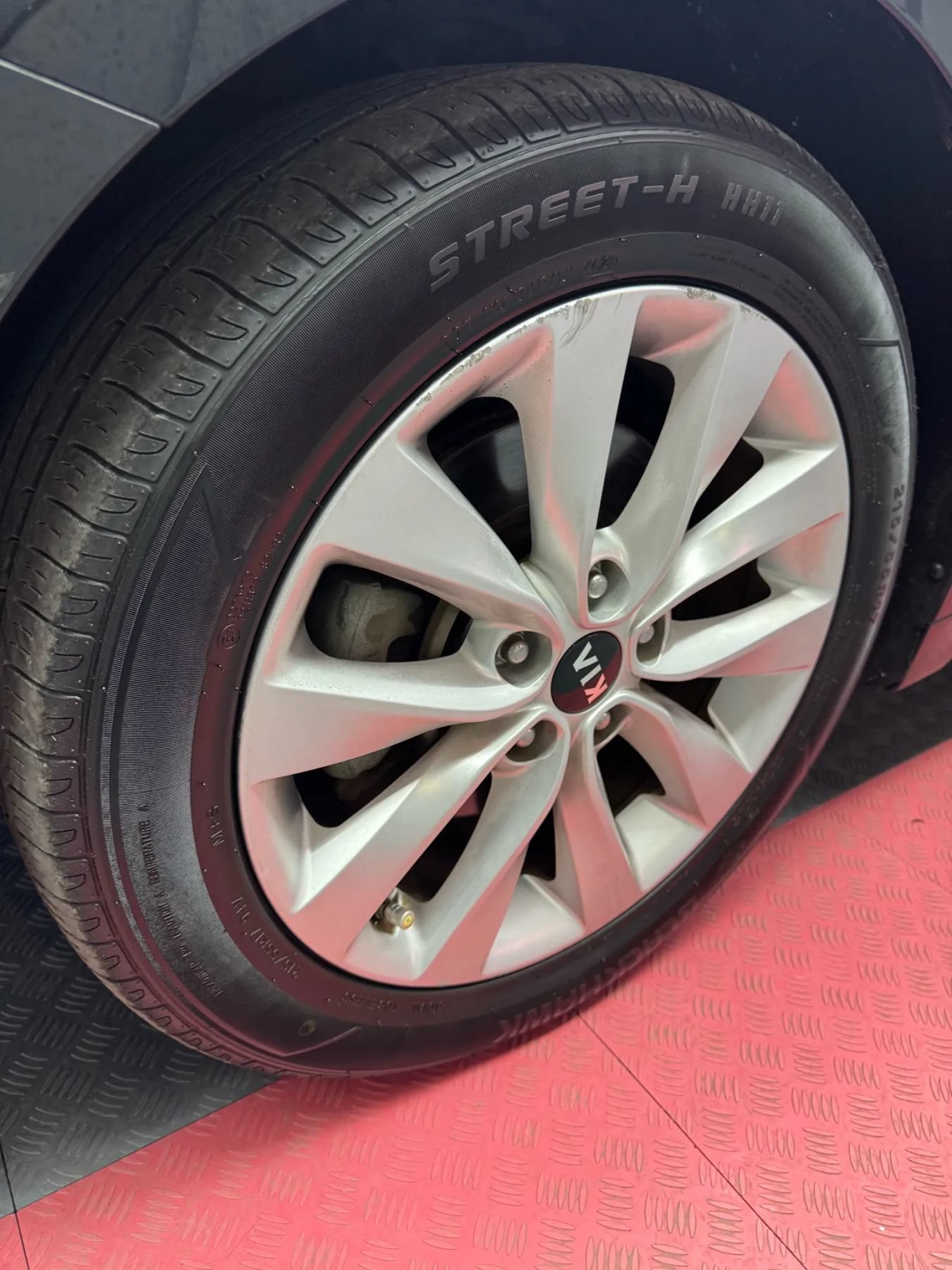 Used 2016 Kia Optima EX w/ Premium Package FWD image 9