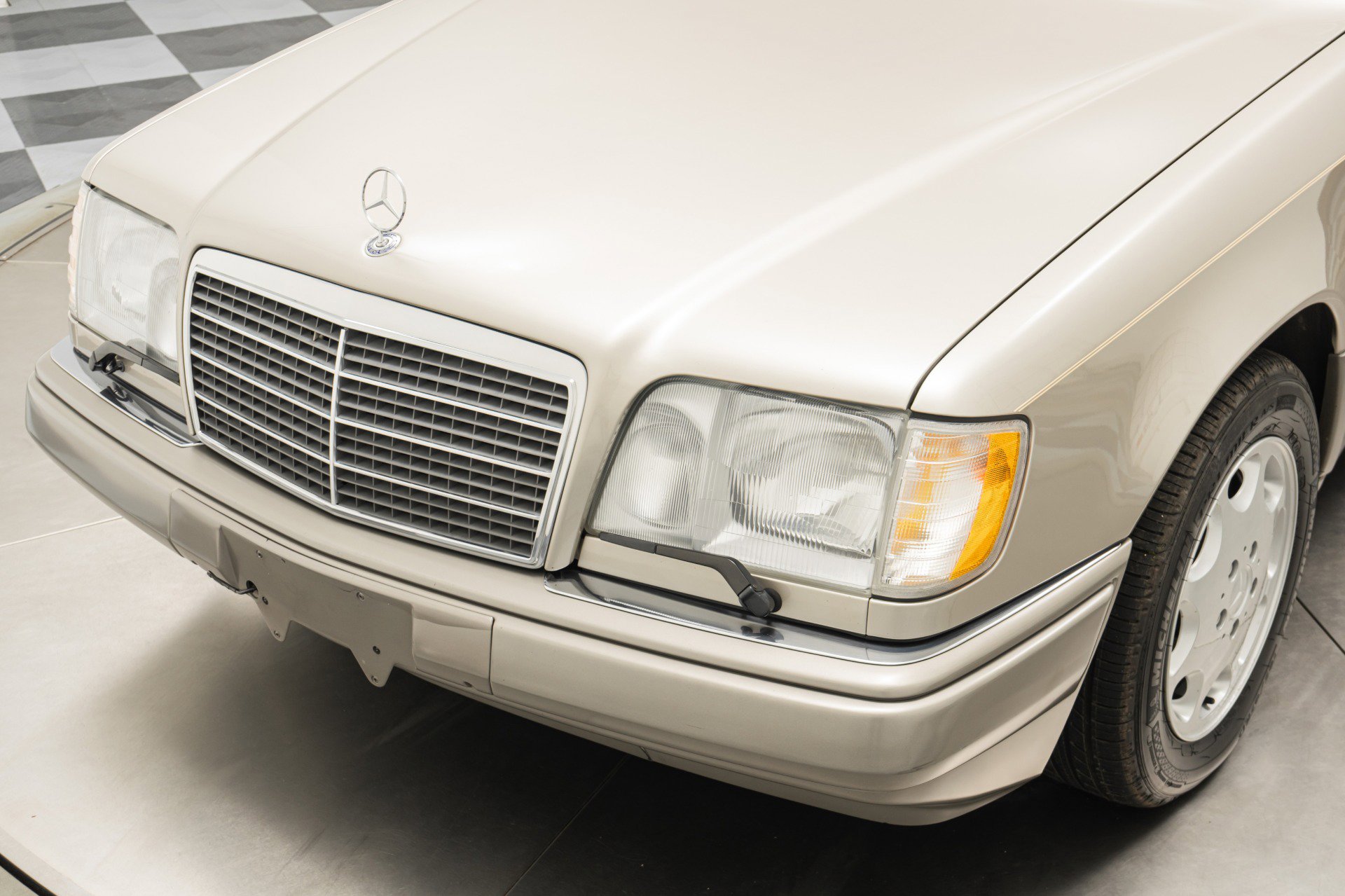 Used 1995 Mercedes-Benz E 320 Convertible image 42