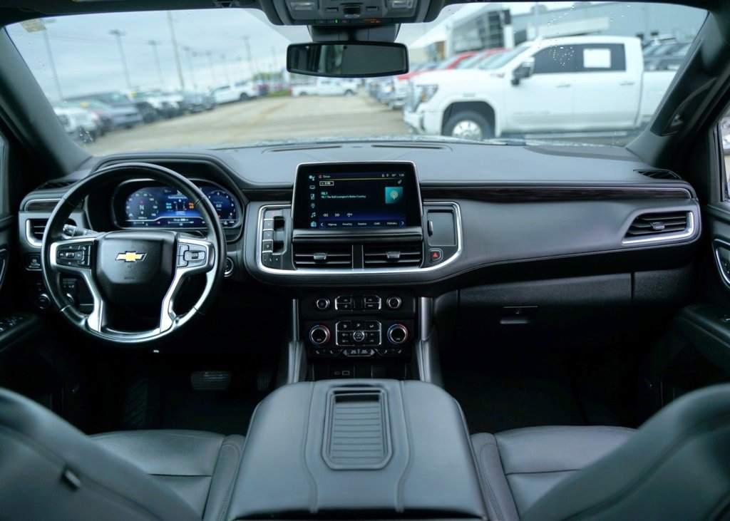 Used 2023 Chevrolet Tahoe LT w/ Luxury Package image 13