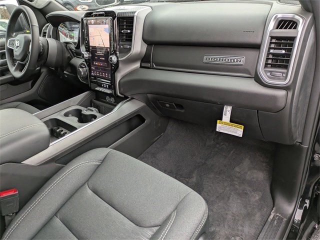 New 2026 RAM 1500 4x4 Crew Cab image 29