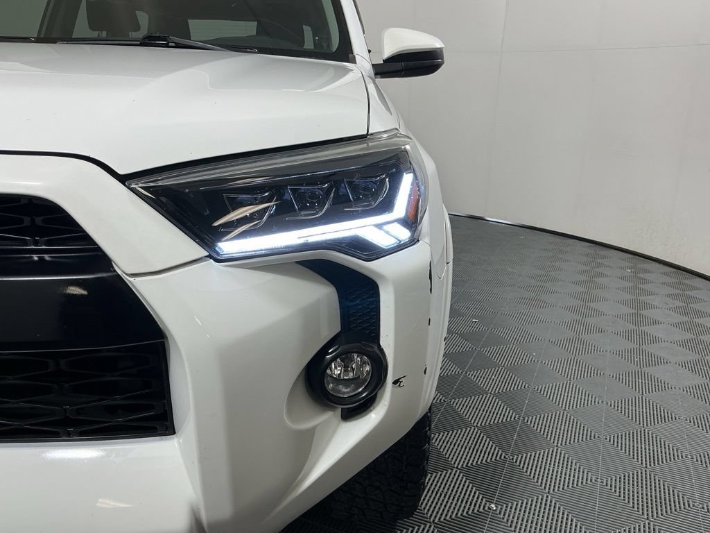 Used 2020 Toyota 4Runner SR5 RWD image 8