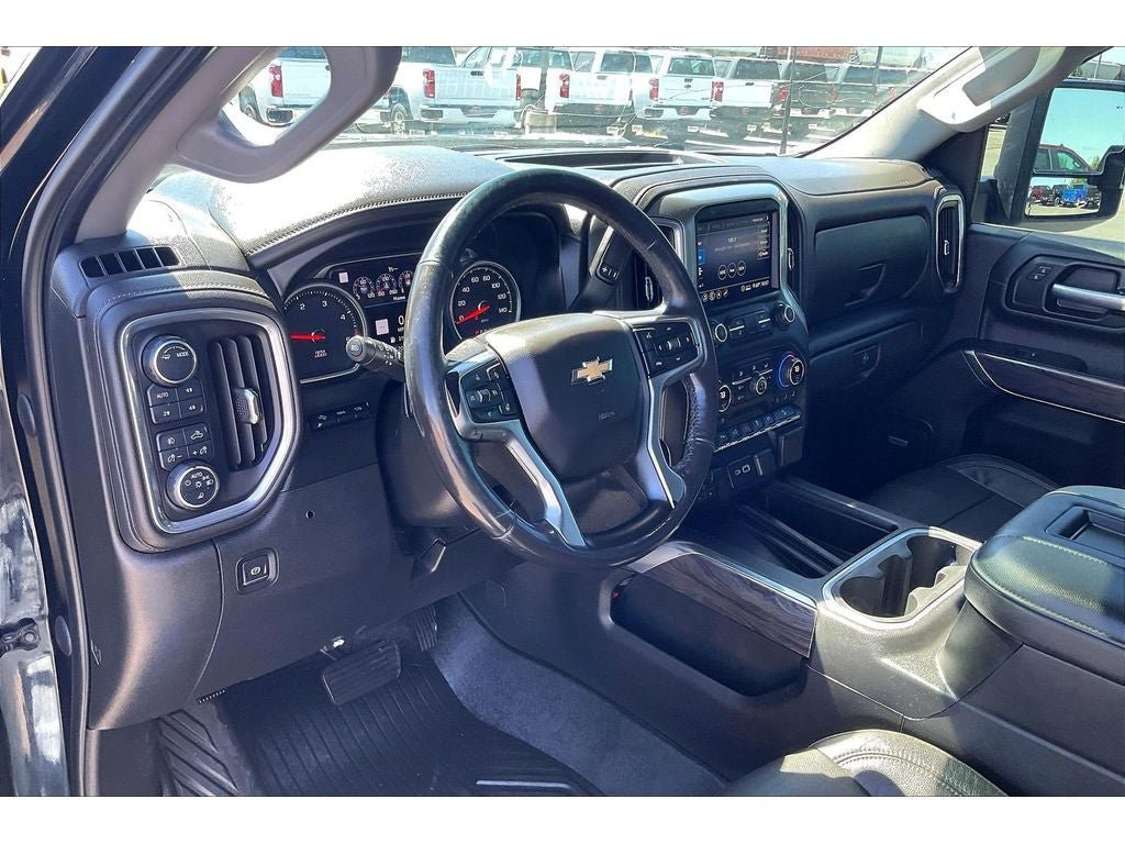 Used 2020 Chevrolet Silverado 3500 LTZ w/ LTZ Premium Package AWD/4WD image 16
