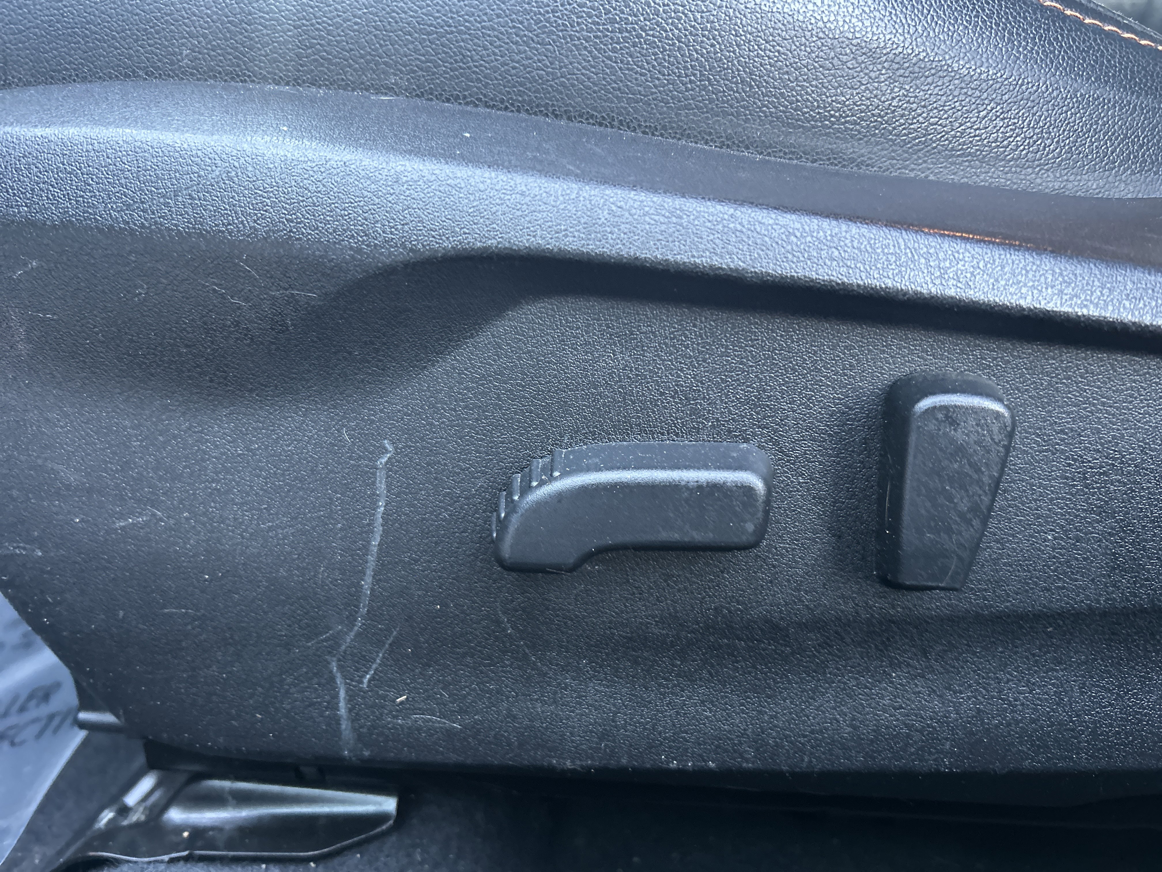 Used 2020 Subaru Crosstrek 2.0i Limited w/ Moonroof Package w/Navigation image 13