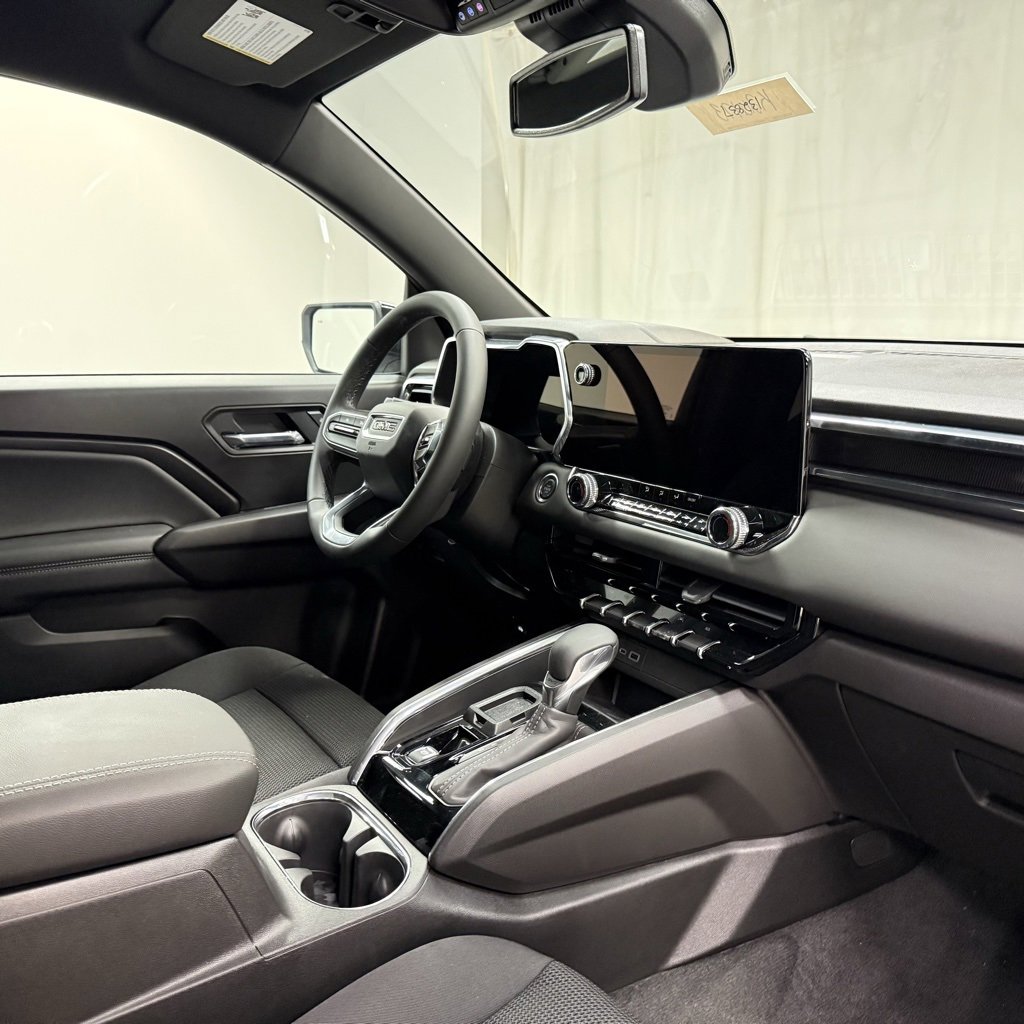 New 2026 GMC Canyon Elevation w/ Convenience Package RWD image 15