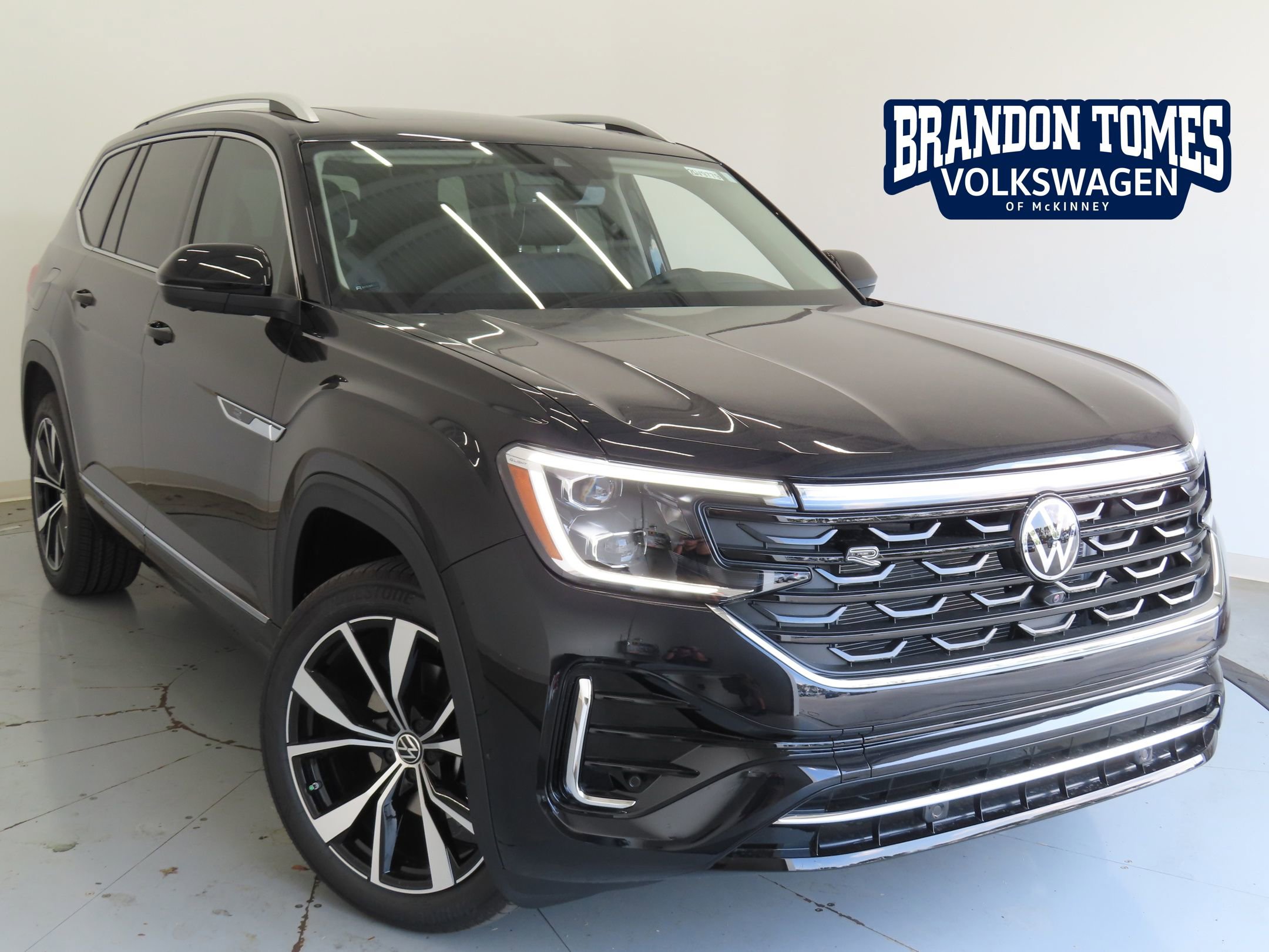 New 2026 Volkswagen Atlas SEL Premium R-Line