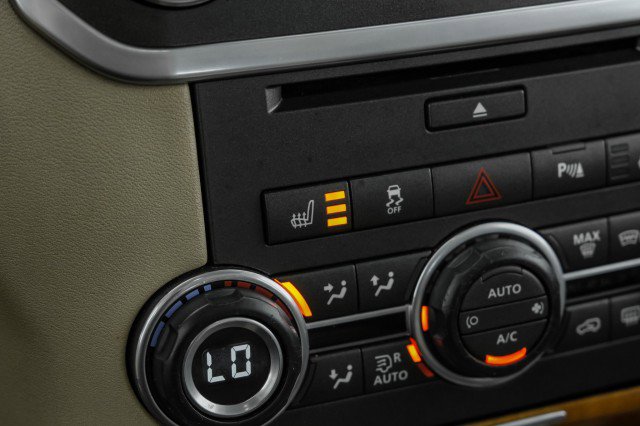 Used 2015 Land Rover LR4 HSE LUX image 22