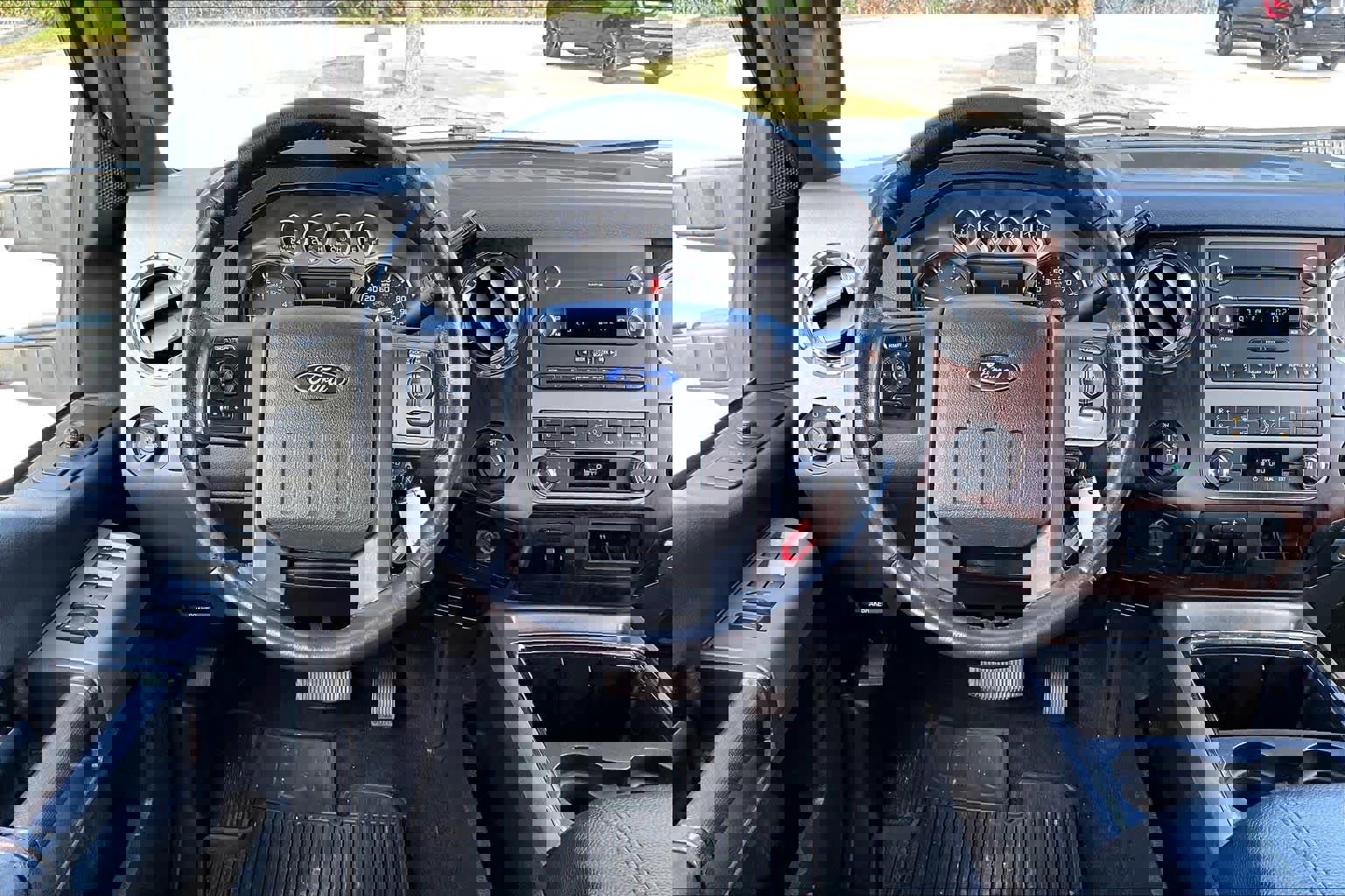 Used 2012 Ford F350 Lariat image 6