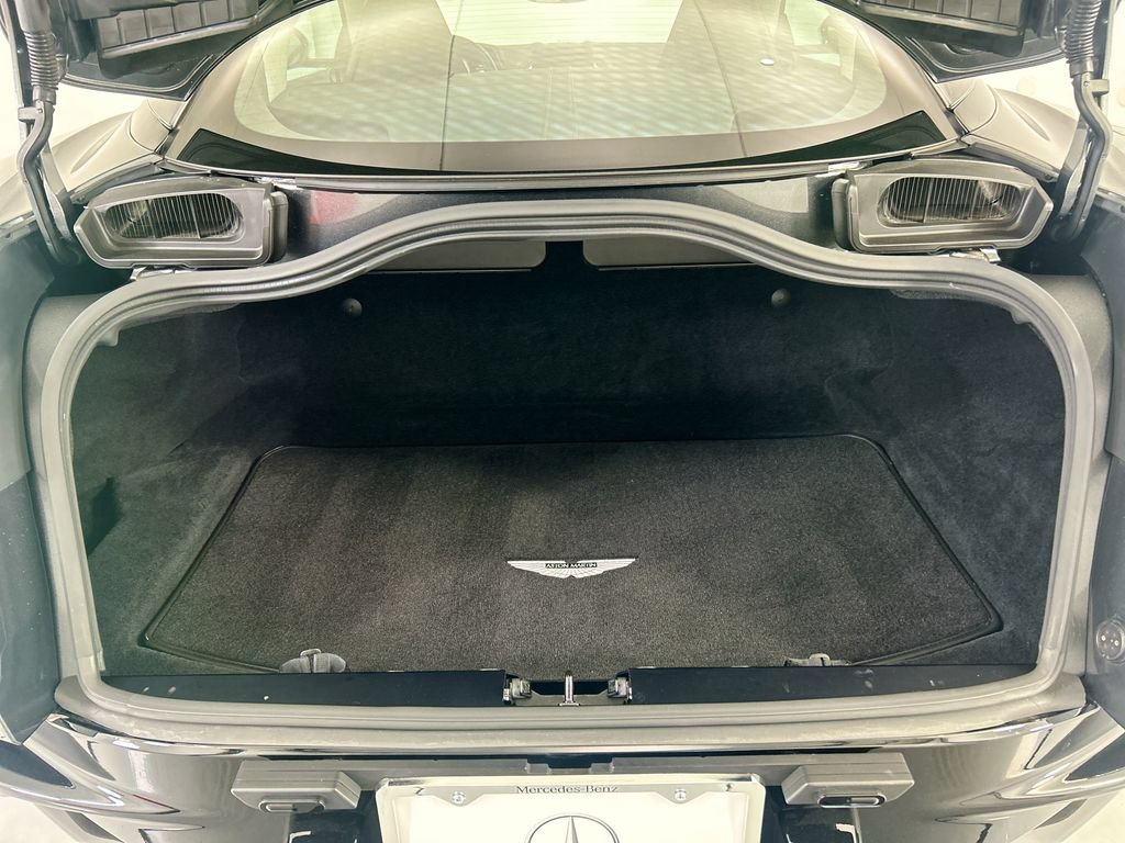 Used 2018 Aston Martin DB11 V12 RWD image 25