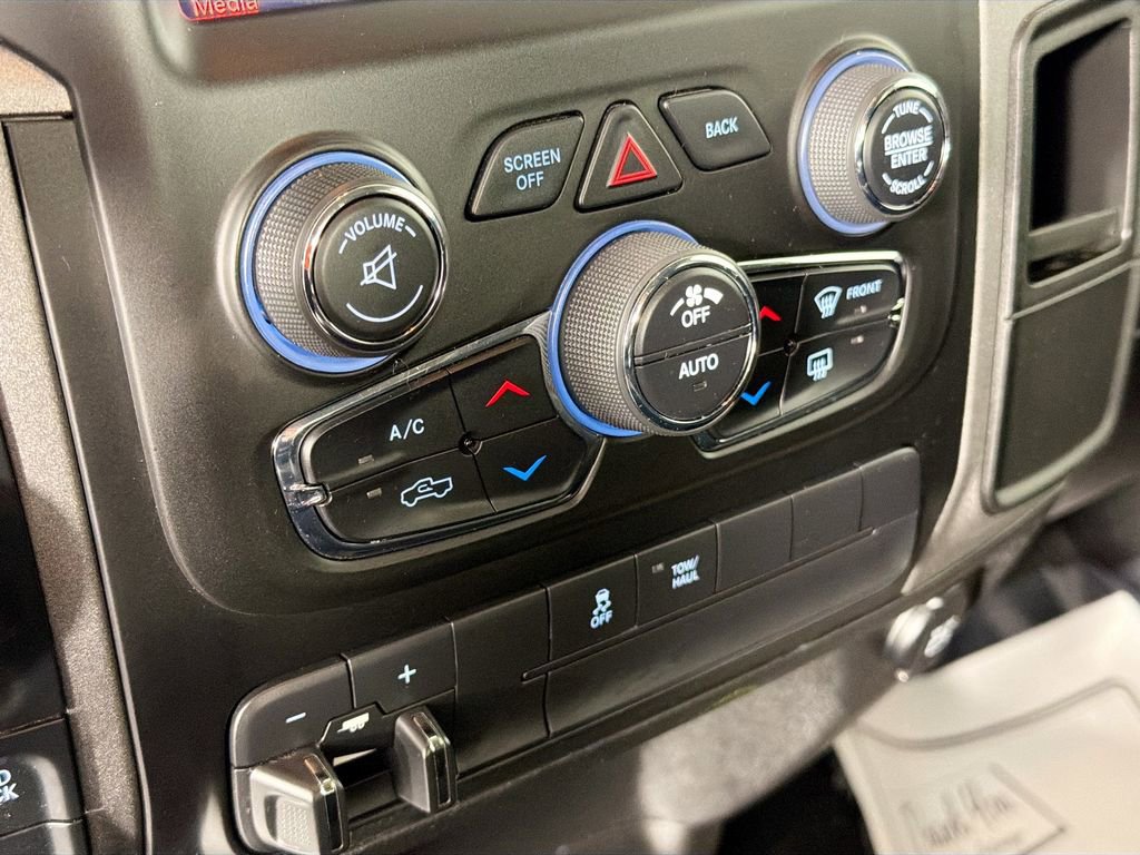 Used 2020 RAM 1500 Express w/ Wheel & Sound Group AWD/4WD image 15