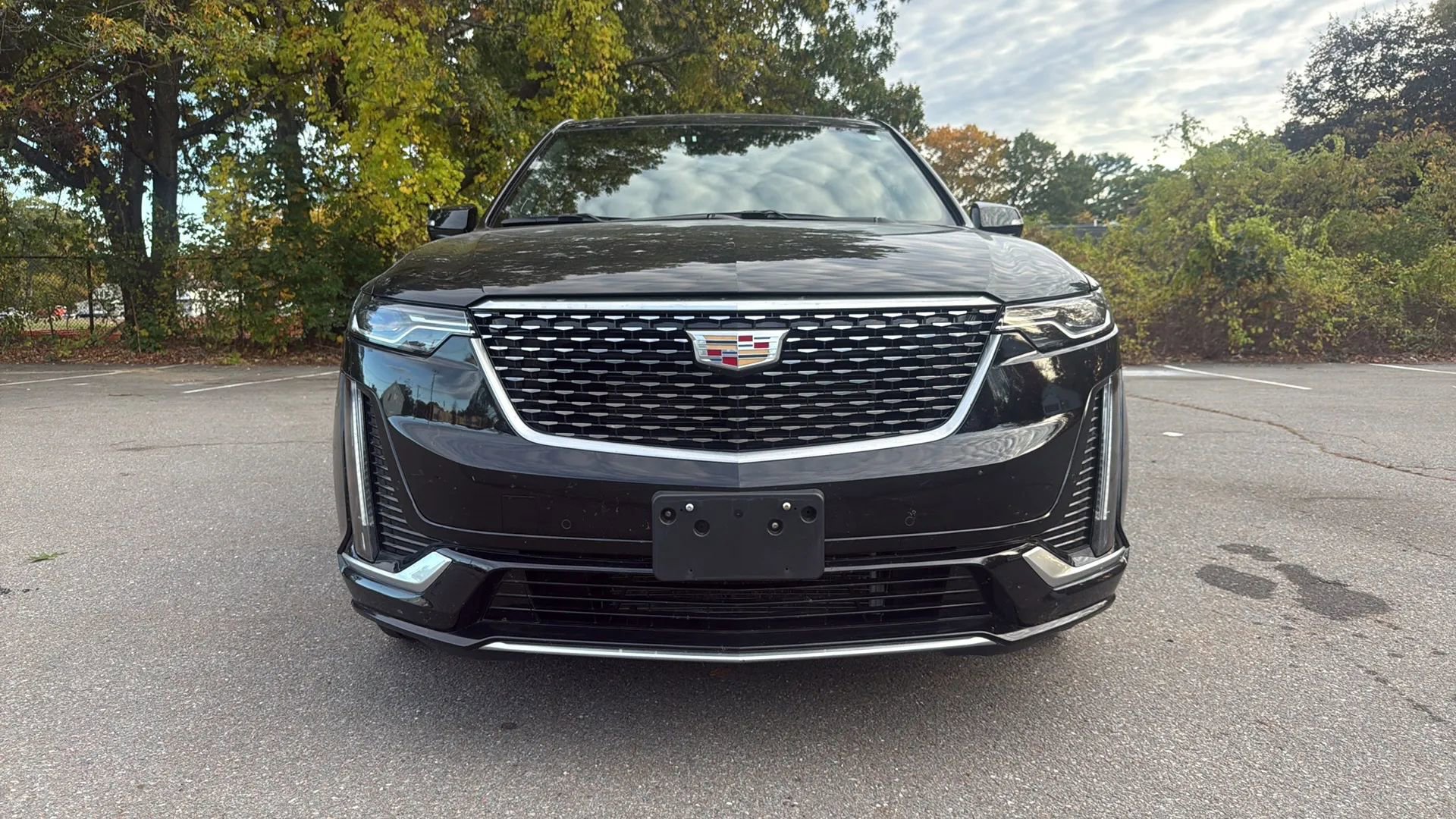 Used 2025 Cadillac XT6 Premium Luxury image 2