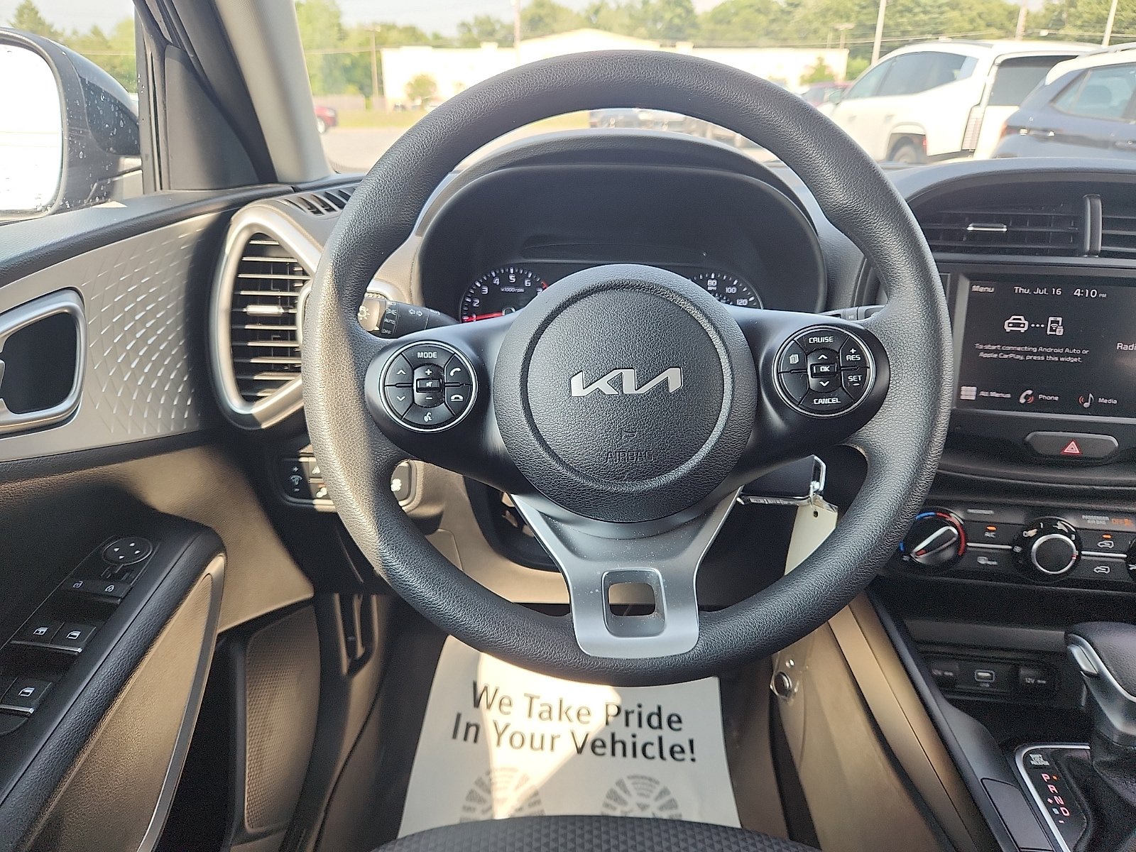 Used 2022 Kia Soul LX w/ Technology Package FWD image 10