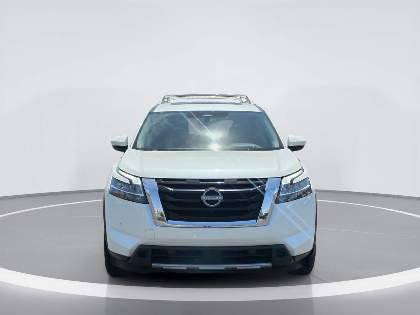 Used 2023 Nissan Pathfinder Platinum AWD/4WD image 8