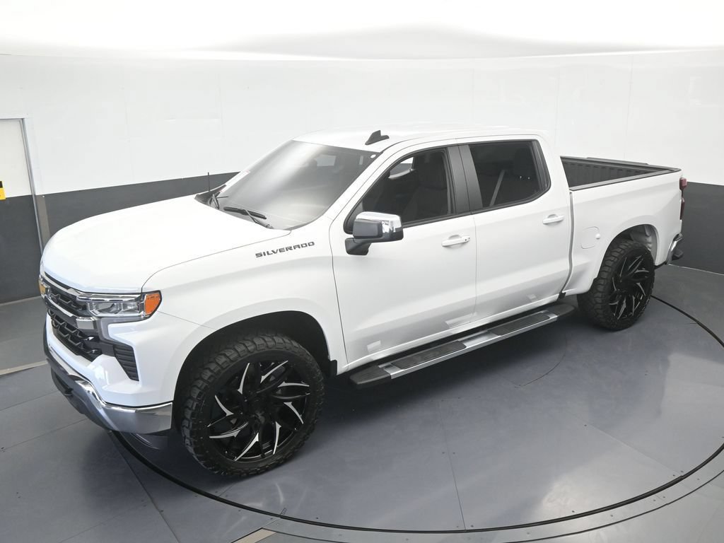 Used 2026 Chevrolet Silverado 1500 LT AWD/4WD image 49
