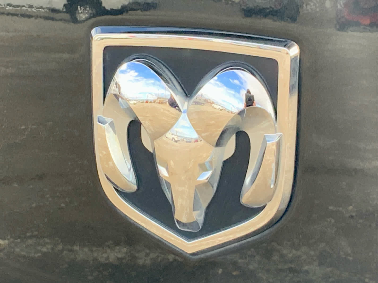 Used 2018 RAM 1500 Laramie image 20