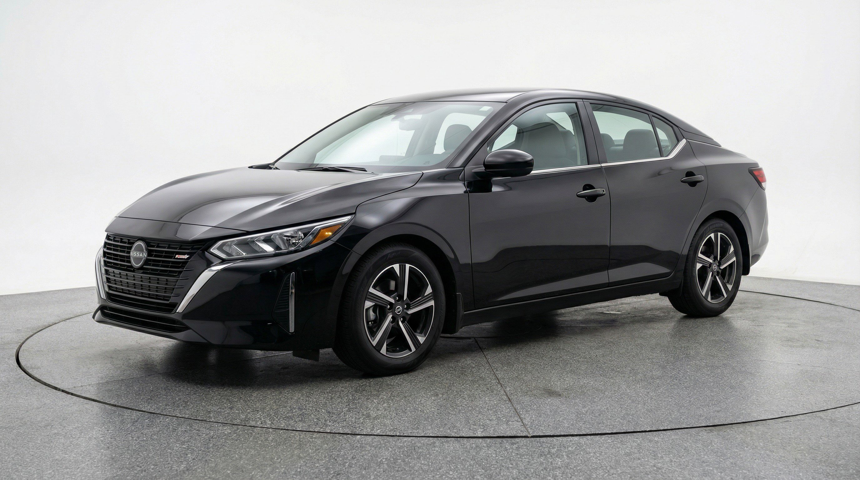 Used 2025 Nissan Sentra SV FWD image 3