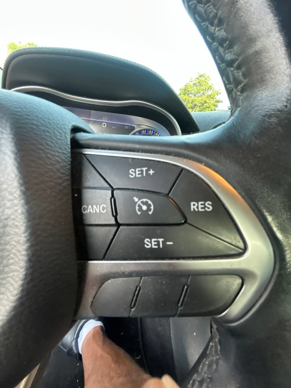 Used 2016 Chrysler 300 C RWD image 19