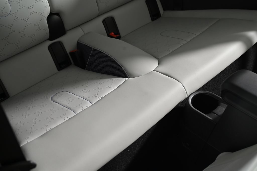 Certified 2025 MINI Cooper S FWD image 29