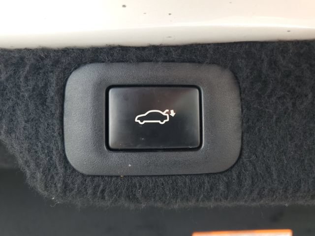 Used 2018 Lexus LS 500 w/ Interior Upgrade Package RWD image 9