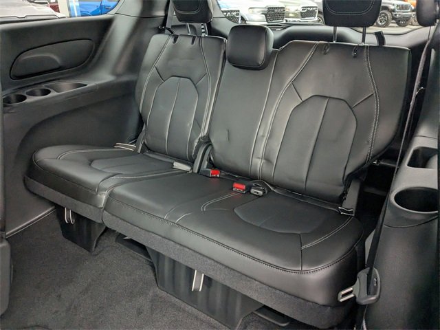 New 2026 Chrysler Voyager LX image 25