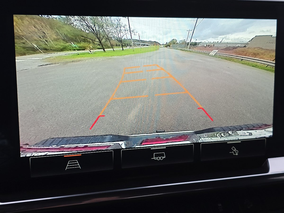 Used 2024 GMC Sierra 3500 SLT AWD/4WD image 11