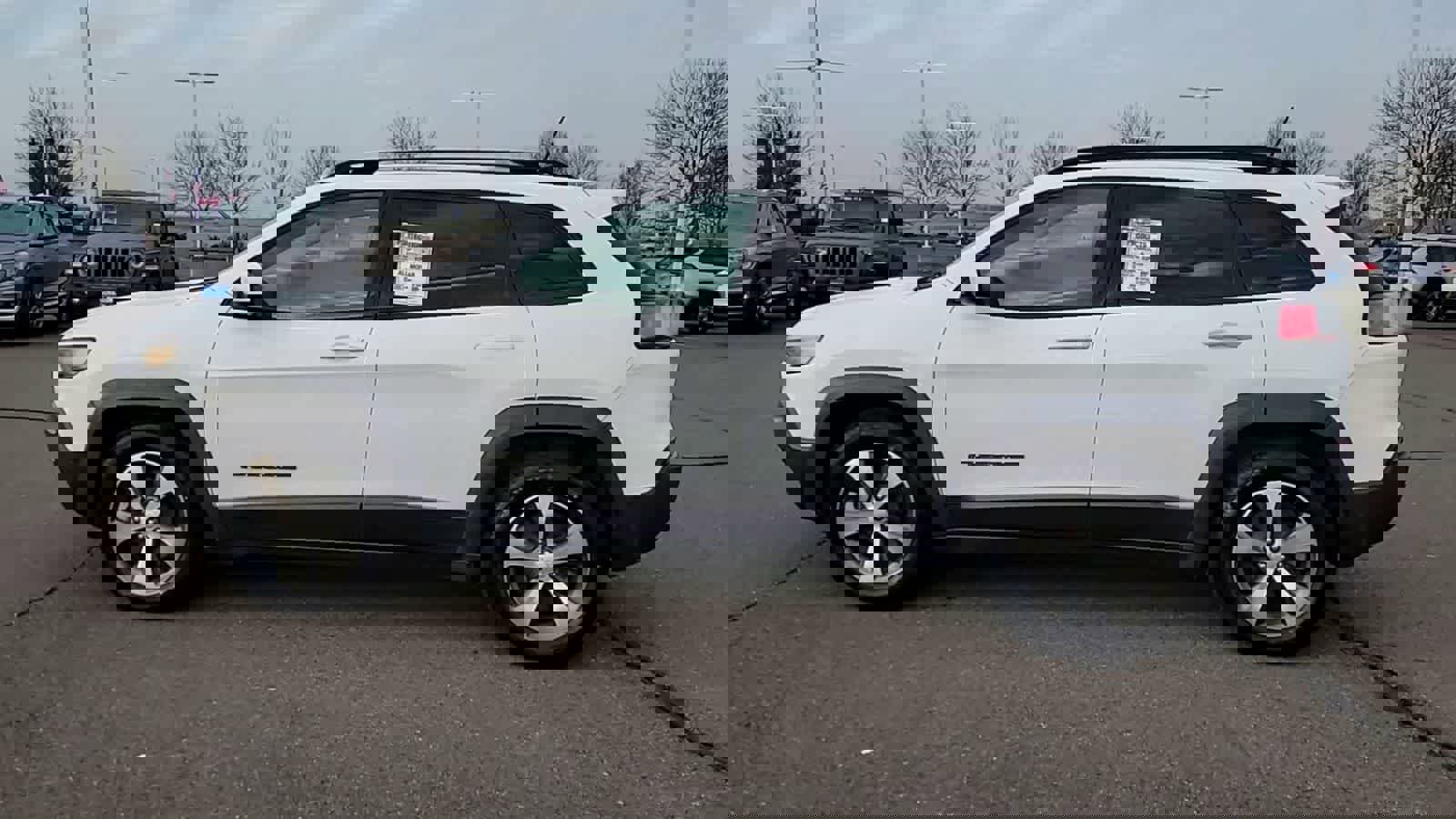 Used 2020 Jeep Cherokee Latitude w/ Quick Order Package 26F North image 5