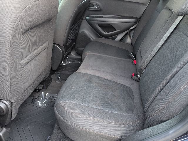 Used 2021 Chevrolet Trax LS w/ Tint and Cruise Package image 11