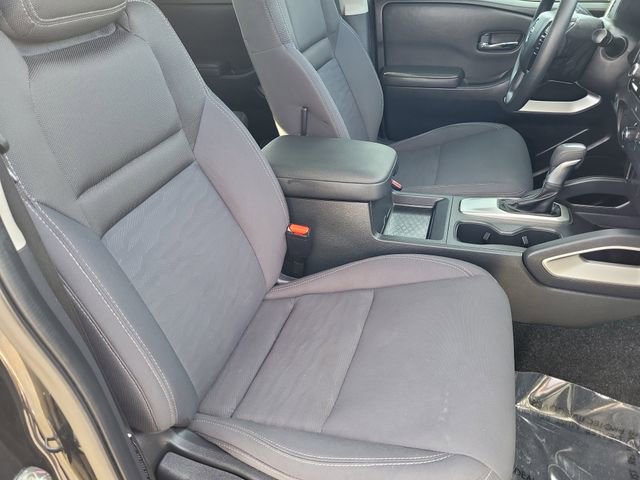 Certified 2022 Nissan Frontier SV image 16