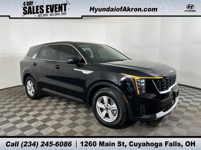 Used 2024 Kia Sorento LX image 1